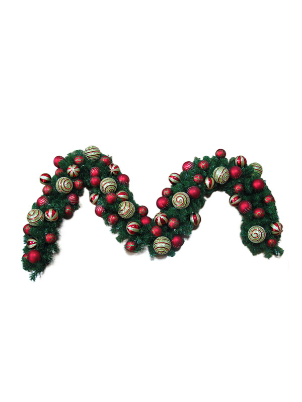 Guirlanda de Natal com bolas de decoração festiva mista